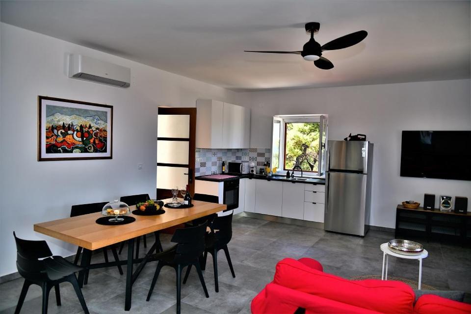 Villa Aries Supetar Luaran gambar