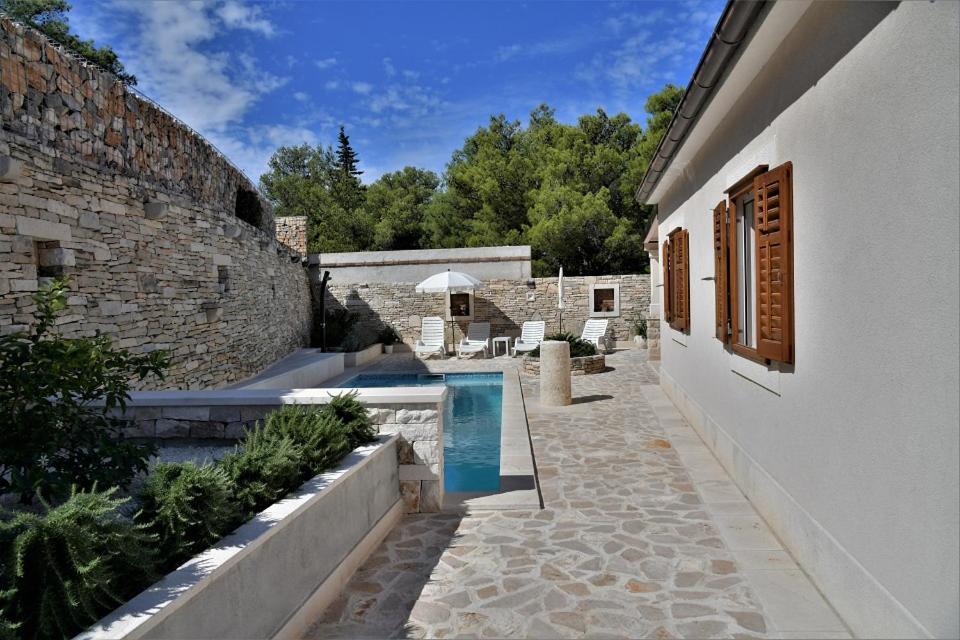 Villa Aries Supetar Luaran gambar